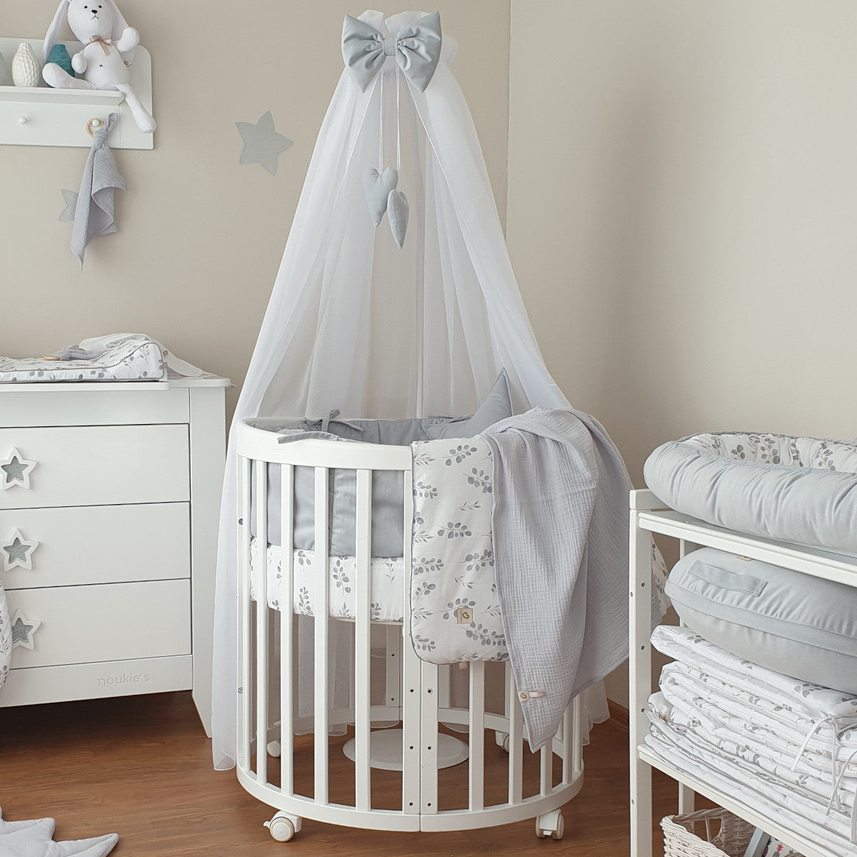 Canopy With Ribbon And Hearts DELUXE