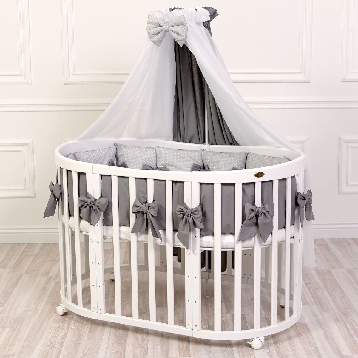 Exclusive Bedding Set With Pillow-Nest