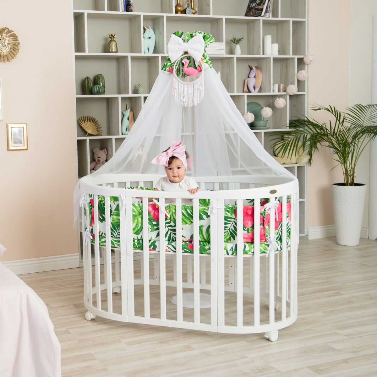 Stabile Himmelstange mit Fuß für Babybetten.
